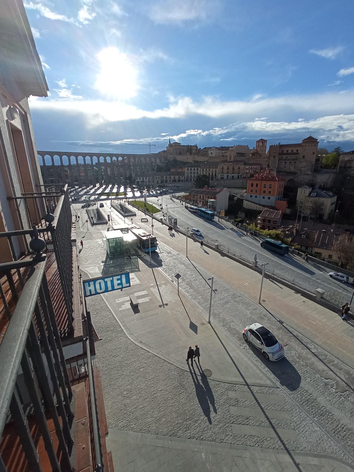 Hotel Ele Acueducto Segovia Dış mekan fotoğraf